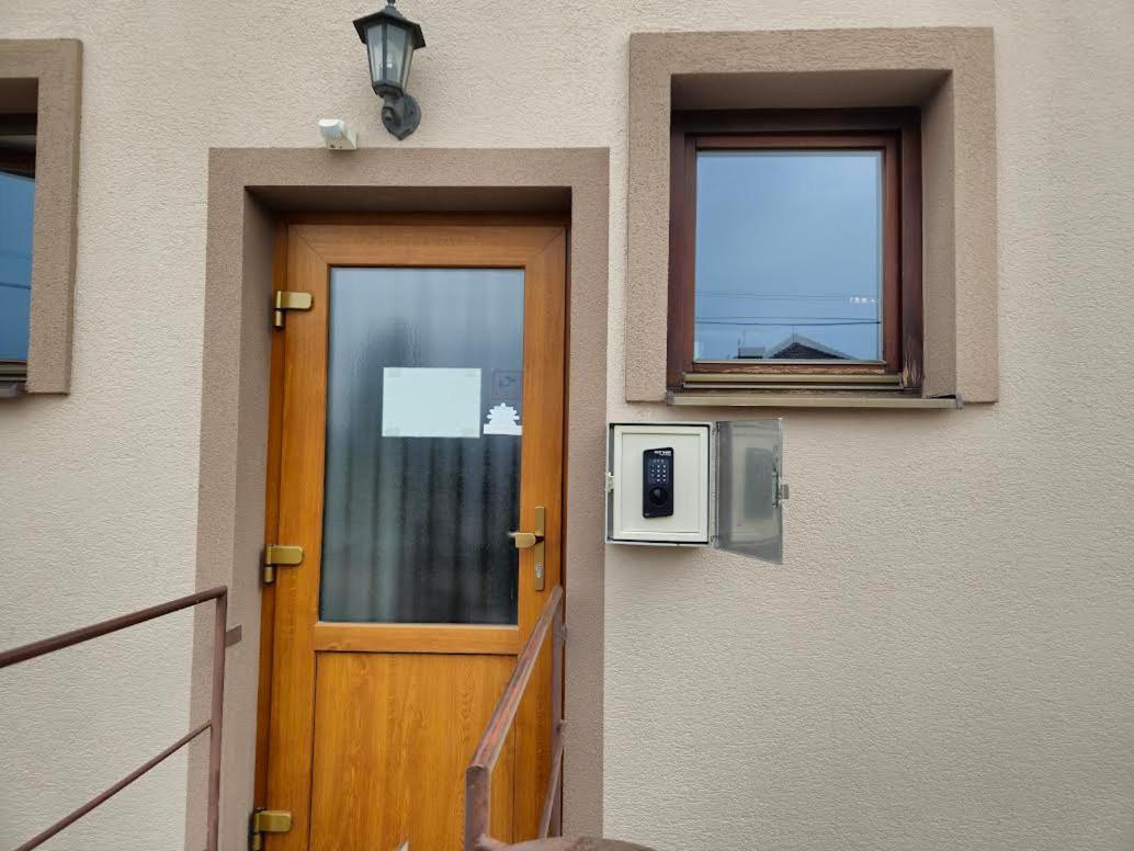 Penzion Pod Zamkom-Boleráz Exterior photo